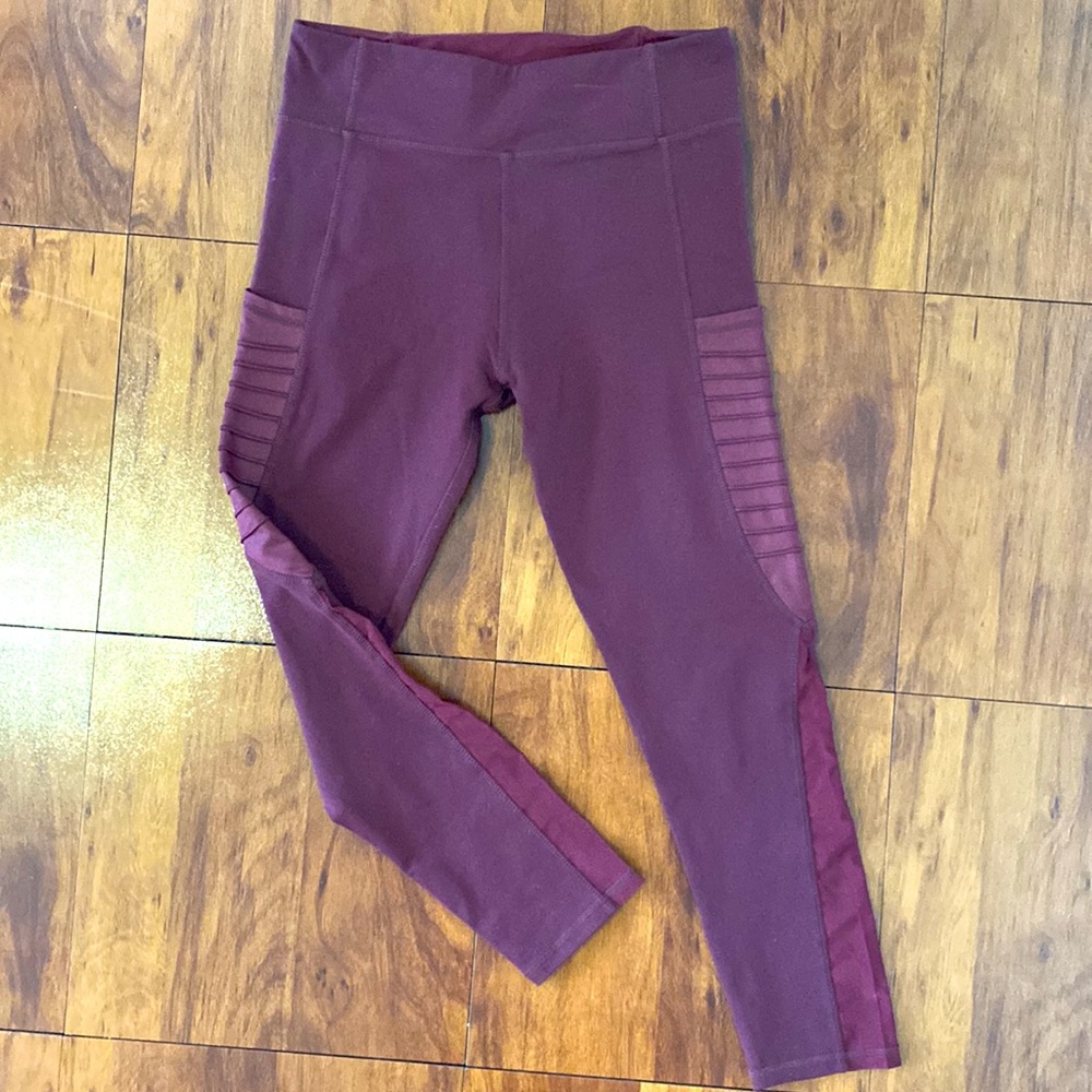 Side-Detailed Leggings
